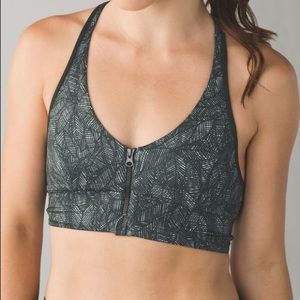 Lululemon sports bra